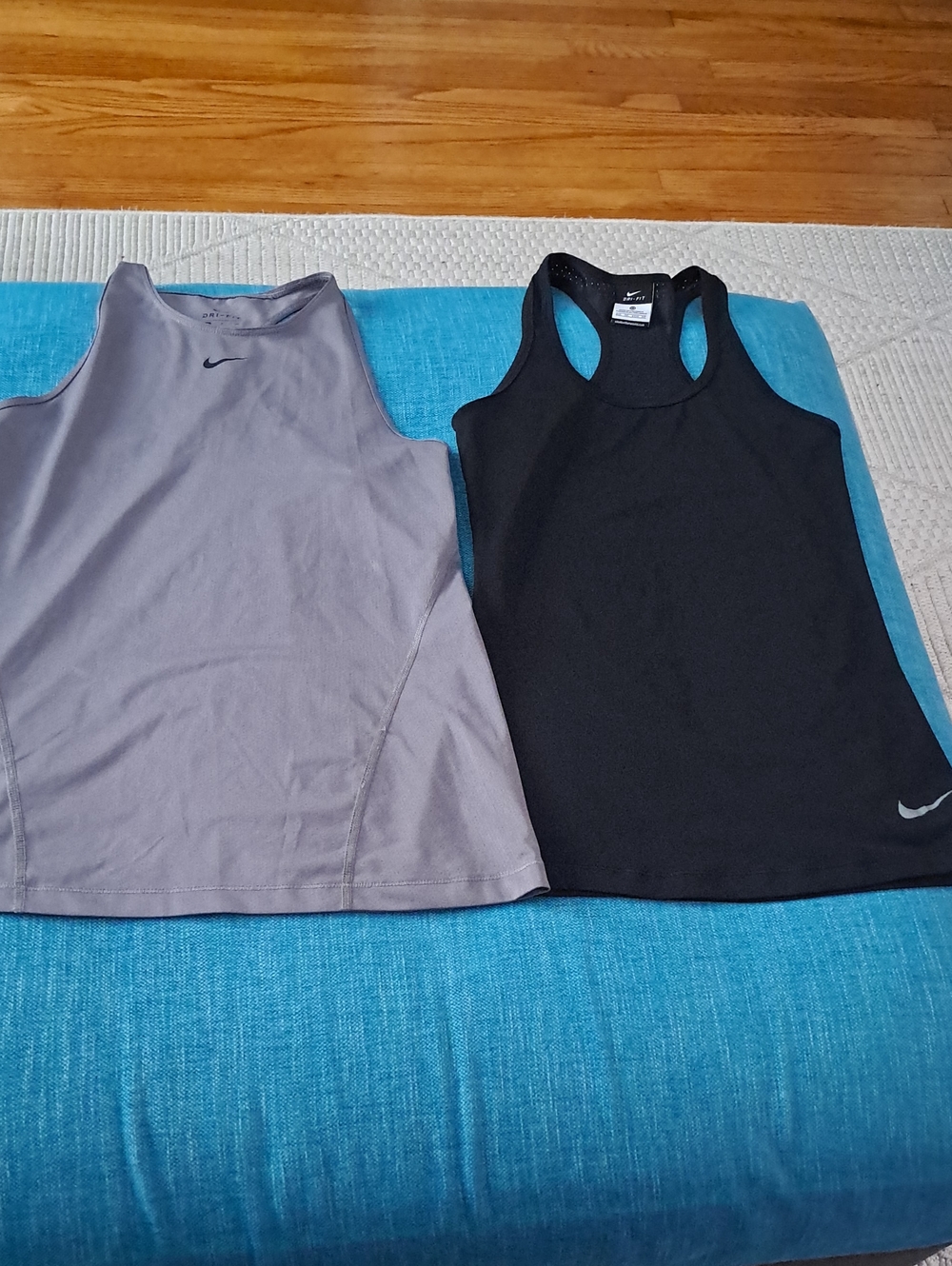 Nike Women's Tank Tops - Black & Gray